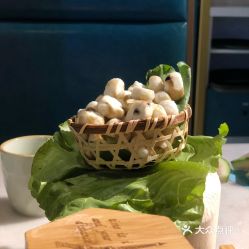 椰語江南海南椰子雞火鍋 萬達(dá)網(wǎng)紅美食街店